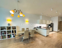 ЖК Смарагдовий: дизайнерська 2-кімнатна квартира з меблями та паркінгом фото 1 ЖК Смарагдовий: дизайнерська 2-кімнатна квартира з меблями та паркінгом фото 1