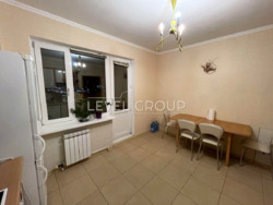 � ������� ������ 2-������� �������� �� ������� - ������ ����, 1/2 ���� 12