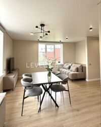 ��������� 1 ������� �������� � �� 'Cappuccino House' ���� 3