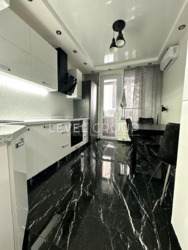 ����������� �� ������ 2-������� �������� �� ������� �������� �������� �������� 9�, ��������� ������ 70.8 �2. ���� 6