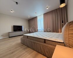 ������ 2-� �������� � �� ����� ����� 'Cappuccino House' ���� 4