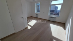   (2932)   Renaissance Residence (.. 4)  6