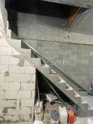  82/96 2  Comfort Town.  .   .  9