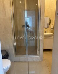 ������ 3-� �������� � ������� ��������, �� 'RIVERSTONE', ��������. ���� 18