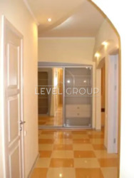 ������ 3-������� �������� � �������� � ����� ������� ��������� ������� �� ���. ��������� 26/41. ���� 5