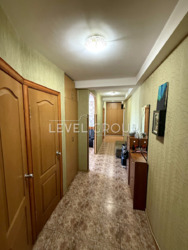 Продам 3- кімнатну квартиру на вул. Тичини, 9 фото 5 Продам 3- кімнатну квартиру на вул. Тичини, 9 фото 5