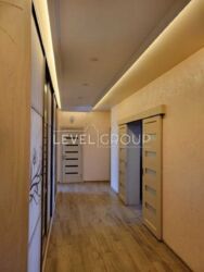 ��������� �������� 3-������� �������� �� ���. ����������, 3 (�������, ����������� �����, ���). ���� 8