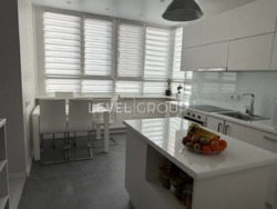 ������ ����� 1 ������� � �� ³������� ���� 9