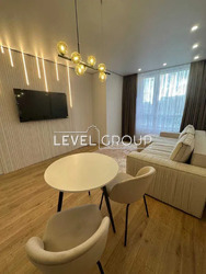 ������������ �������� � �� Svitlo Park | 46 �² | 5 �� �� ����� ���� 7