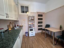 Продаж 2-кімнатної квартири в сталінці на Івана Федорова вул., 6 фото 1 Продаж 2-кімнатної квартири в сталінці на Івана Федорова вул., 6 фото 1