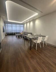  2-     Carnegie Tower    , 7  2