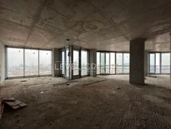 ������ 3-������� �������� � �� Taryan Towers ���� 4