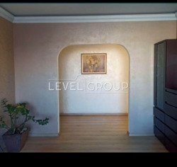 ������ 3-������� �������� �� ������� ���������-���������, 6/2. ���� 9