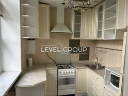 Видова трикімнатна квартира 93м2, пров. Варязький 13а фото 1 Видова трикімнатна квартира 93м2, пров. Варязький 13а фото 1