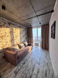  1-      Crystal Avenue  1