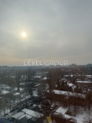 ������ 1 �� �������� �� 4U, 44�2, ������������� �-�, ����� ������ 15 �� ���� 8