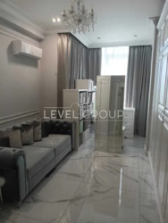 ������ 2-������� �������� � �� Jack House ���� 12