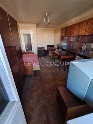 Пропонується до продажу видова однокімнатна квартира під ремонт на вул. Миколи Василенко 13 фото 4 Пропонується до продажу видова однокімнатна квартира під ремонт на вул. Миколи Василенко 13 фото 4