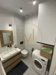 2  70 .   Podil Plaza & Residence    20