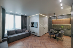         Crystal Park Tower  8