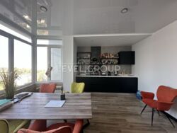 Квартира з дизайнерським ремонтом, 43м, Івасюка 2д фото 1 Квартира з дизайнерським ремонтом, 43м, Івасюка 2д фото 1