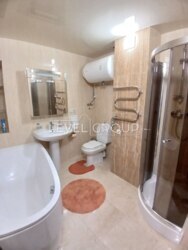 ������ ������������� 9 ��������� �������� ��������� 555� � ������� �� ��������� ���� 15