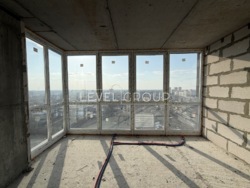 ������ 1 ������� �������� � �� 4U �� ���. ����� �������, 1-� ���� 9