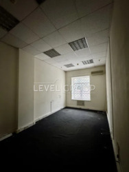 ����������� �� ������� ��������� ��������, �������� ������ �ᒺ������ ����� ������� (9 �����), ������������ �� 1 �� 2 �������� ��������� ����� � ����� ���� � �� ������ �������, 11 �������������� ������. ���� 18