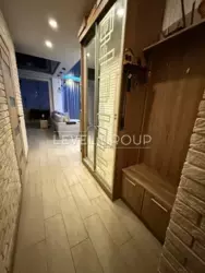   , , ,   , 10  7