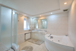 ������ 4� ��������, ���. ������������� 71, ������������� �-�. , ����� � ����� ����� ���������� �����. ���� 19