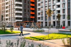 ��������� 1� �������� � �� '�����' Seven, �� ����������� �� ������ ����������� ��������� 20-�. ���� 1