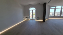   (2932)   Renaissance Residence (.. 4)  12