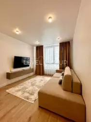 Продаж однокімнатної квартири у ЖК Варшавський+ фото 3 Продаж однокімнатної квартири у ЖК Варшавський+ фото 3