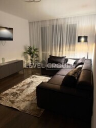 ������ 2-������� �������� � �� Park Avenue ���� 1