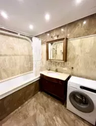   2   Park Avenue VIP  5