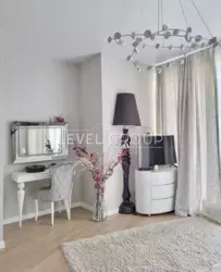  4   Busov Hill  15