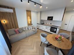 Продаж 2к квартири в ЖК Варшавський 3 фото 1 Продаж 2к квартири в ЖК Варшавський 3 фото 1