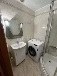  2-     , 8  2