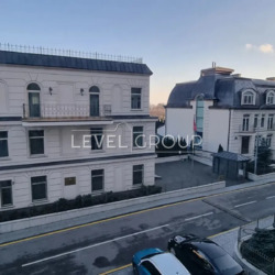   (3762)   Renaissance Residence (. 9)  6