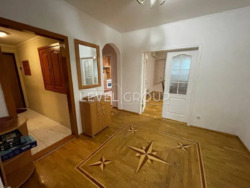 ������ 3� ��������, ���. ������, 12 ���� 19