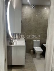  1-    Park Land (-)  !  8