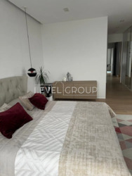 ������ 3-������� �������� � �� 'Central Park' ��������� ������ 123 �2 ���� 20