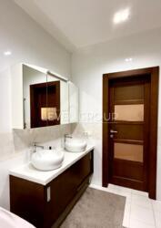 ���������� ���., 10 �� ������� �������� 3-������� �������� ������ 140,1 �2! ���� 15