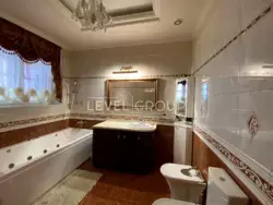 Пропонується на продаж 4к.квартира на Печерську, бул. Лесі Українки,23-А. фото 31 Пропонується на продаж 4к.квартира на Печерську, бул. Лесі Українки,23-А. фото 31