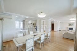 ����������� � ������ 3-������� �������� 212 �² � �� �ĳ����� ������� ������ ��������, 27� � ����� ���� ���� 11