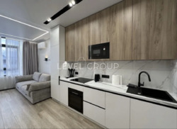 Продаж 2к квартири з ремонтом в ЖК Варшавський 2 фото 1 Продаж 2к квартири з ремонтом в ЖК Варшавський 2 фото 1