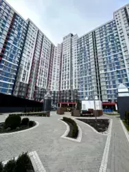 Продаж світлої, просторої 2 кімн. квартири з двостороннім функціональним плануванням та чудовим краєвидом, загальною площею 71, 4 кв. м. по вул. Гліба Бабіча (колишня назва Канальна), 8-Б. фото 1 Продаж світлої, просторої 2 кімн. квартири з двостороннім функціональним плануванням та чудовим краєвидом, загальною площею 71, 4 кв. м. по вул. Гліба Бабіча (колишня назва Канальна), 8-Б. фото 1