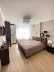 ������ 3-� �������� �� ���. ���������� ������, 2 (����� �������) � ������ ��������. ���� 7