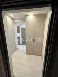 ��������� ������� ��������-�����, �� UNO City, ���. ����� ����� 25, ������������� ����� ���� 8