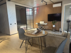 Manhattan City        11